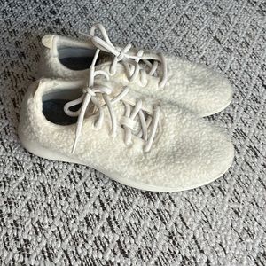allbirds cloud women’s 9 sneaker